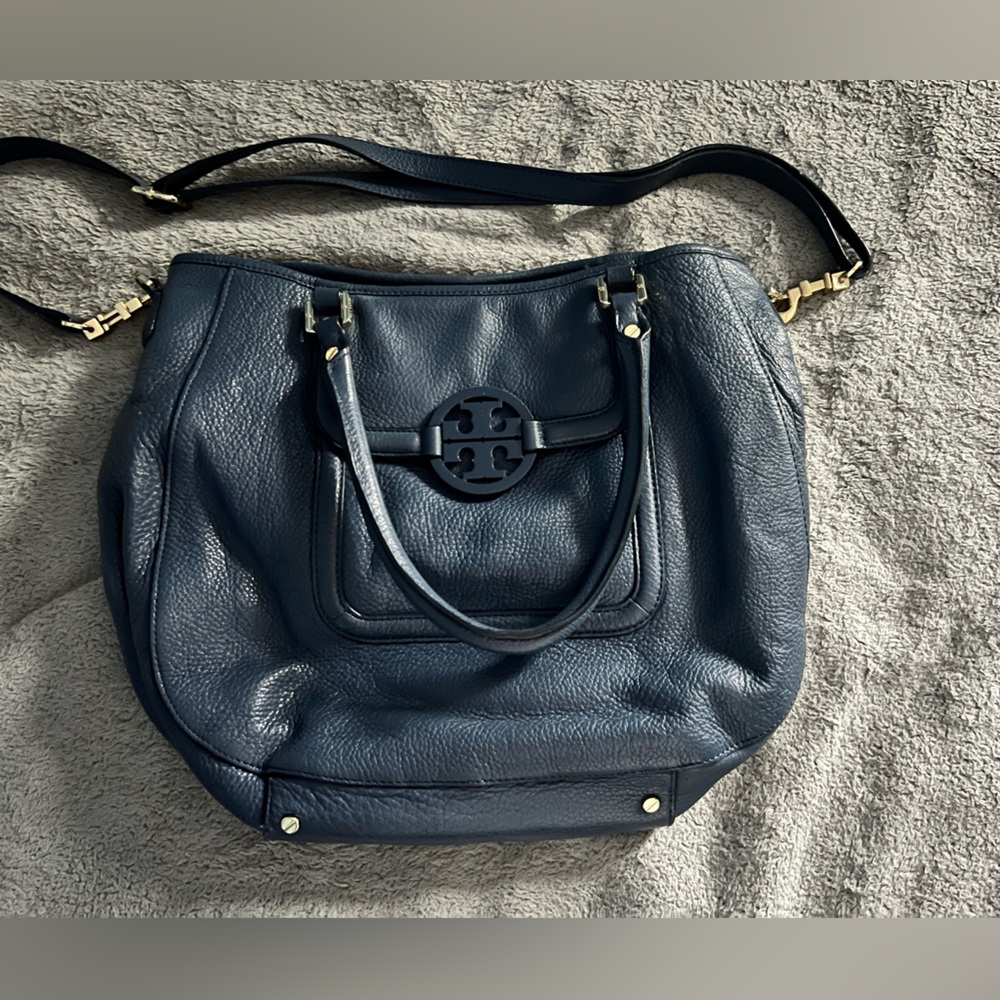 Tory Burch Amanda hobo bag, navy blue EUC
